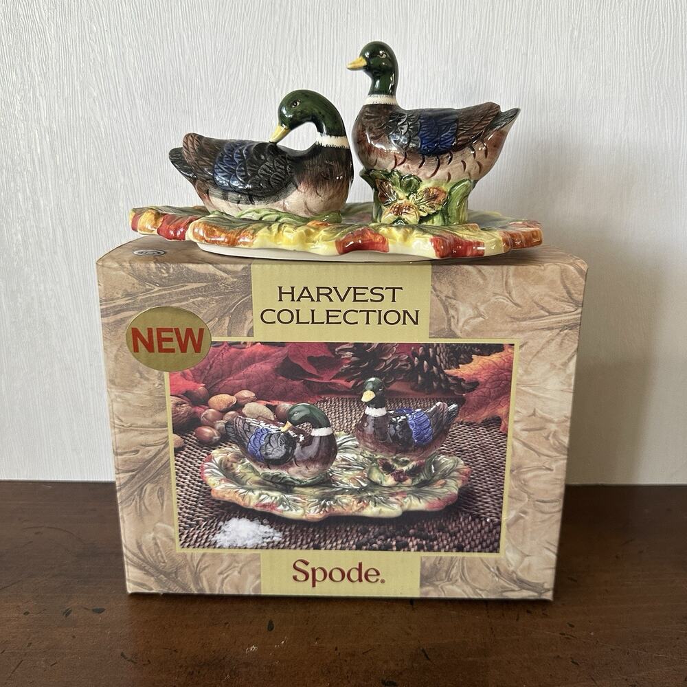 Spode Harvest Collection Duck Salt and Pepper with Tray 3 Pc Set Original Box